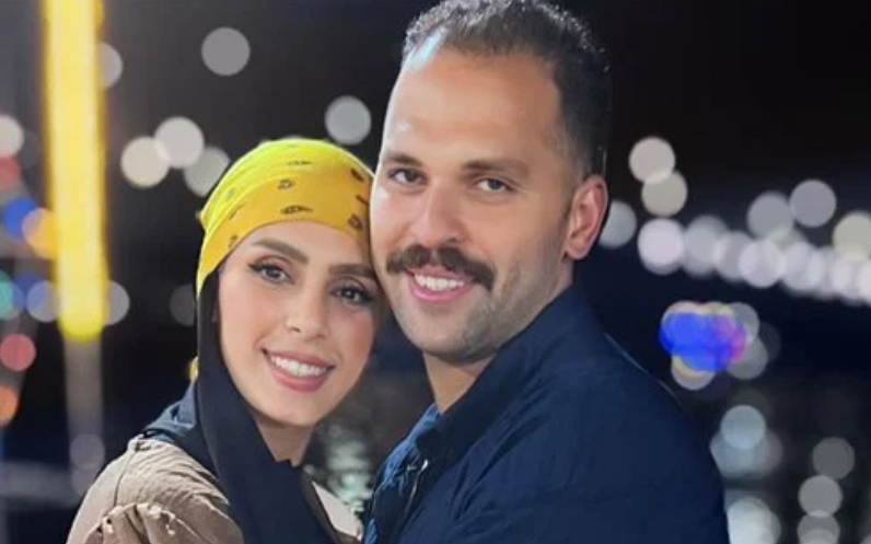 لولا وطليقها