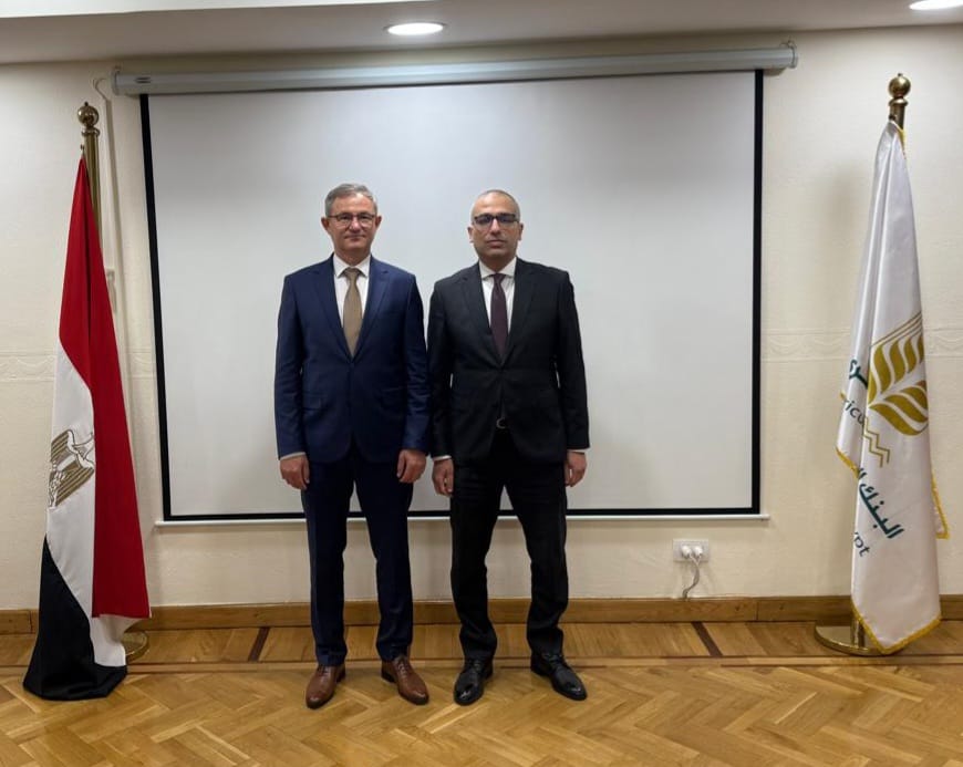 رئيس البنك الزراعي مع وزير الزراعة الصربي 