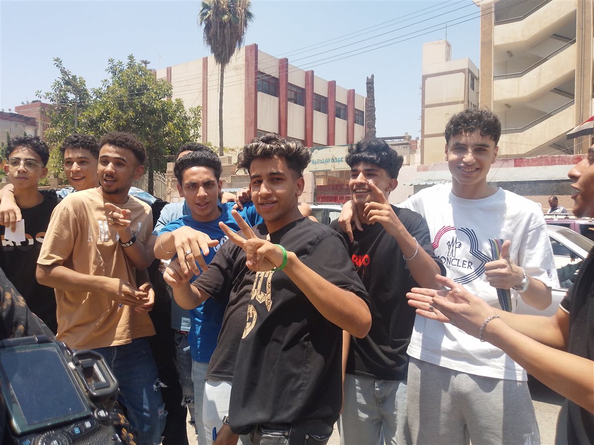 طلاب الثانوية العامة