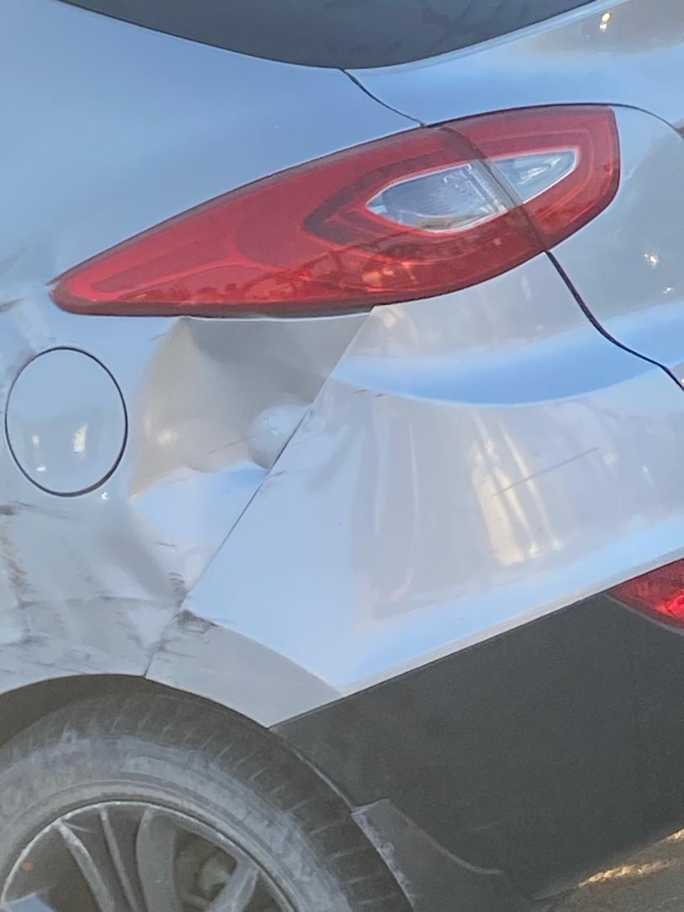 حادث انقلاب سيارة أمام مول أركان بالشيخ زايد