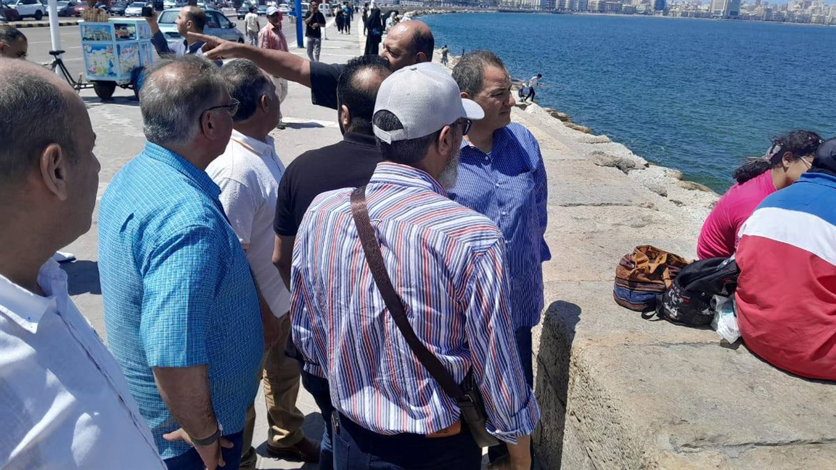 جولة موسعة بالإسكندرية لتطوير موقع أبو قير والآثار الغارقة