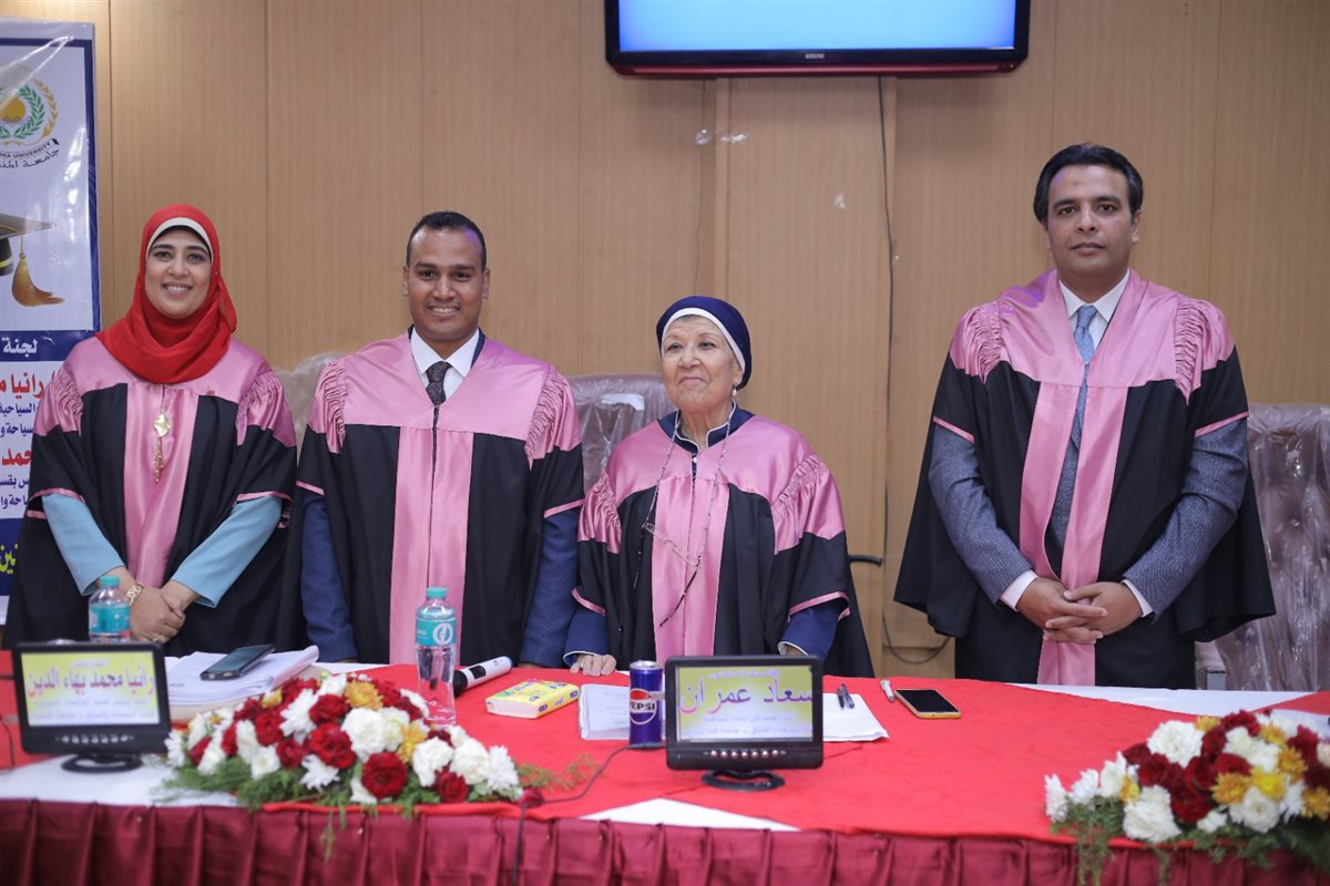 الباحث علي عبدالله ولجنة الحكم 