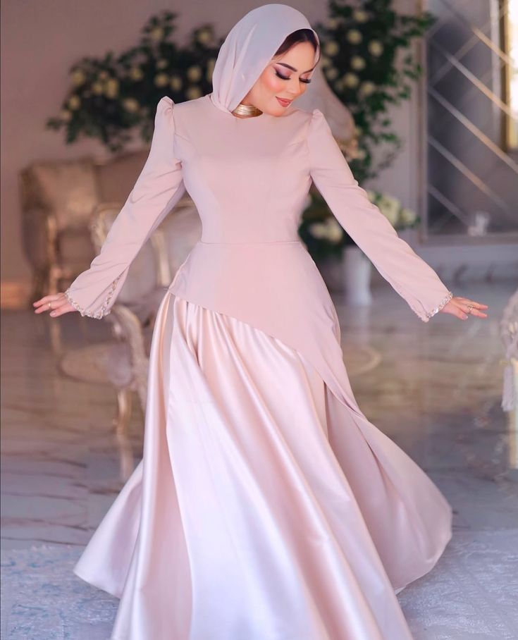 صور فساتين سهرة أنيقة موضة 2025