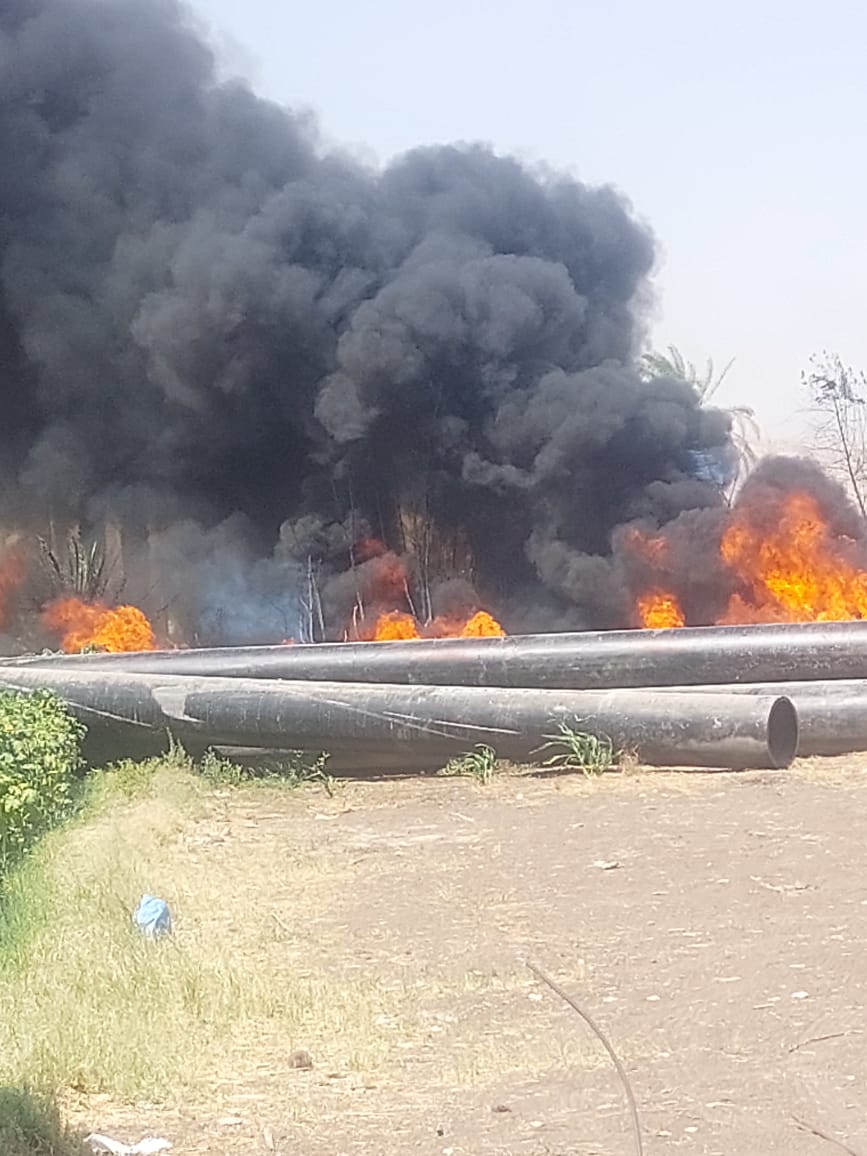  حريق في مخزن مواسير بلاستيكية بسوهاج