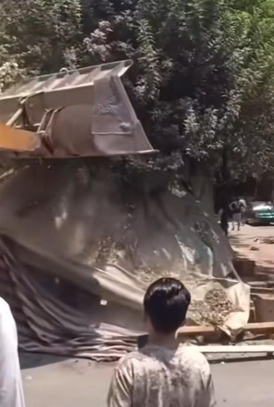 إزالة سوق الجراج بحدائق القبة