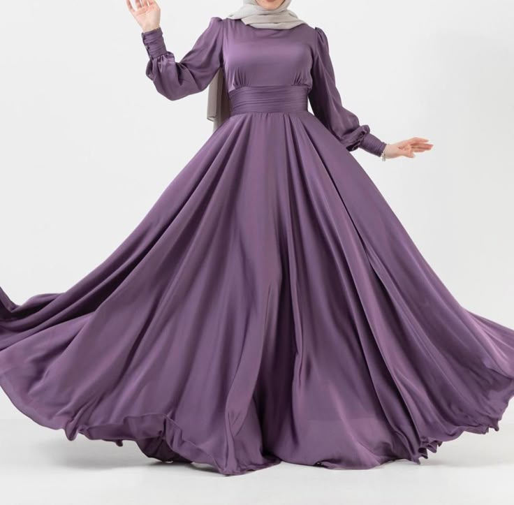 صور فساتين سهرة للمحجبات ضمن موضة 2025