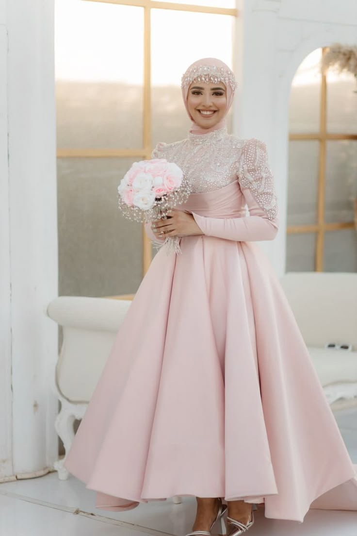 صور فساتين سهرة للمحجبات ضمن موضة 2025