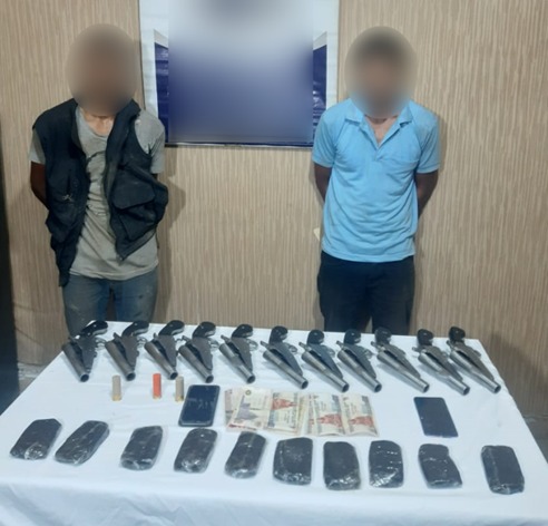 القبض على 9 عناصر إجرامية بحوزتهم مخدرات وسلاح (3)