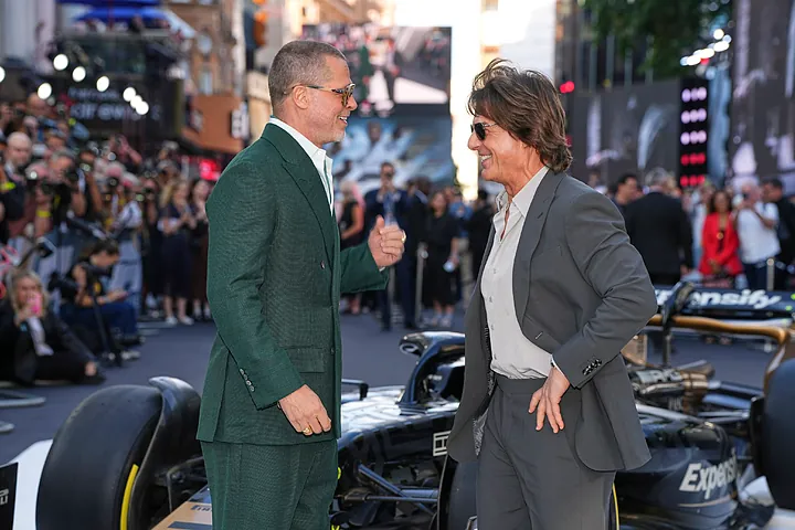 توم كروز وبراد بيت