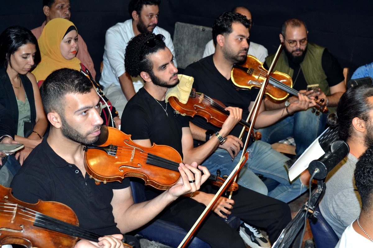 لقطات من استعدادات حفل لؤي ومصطفى شوقي بقيادة المايسترو سليم سحاب بمسرح البالون