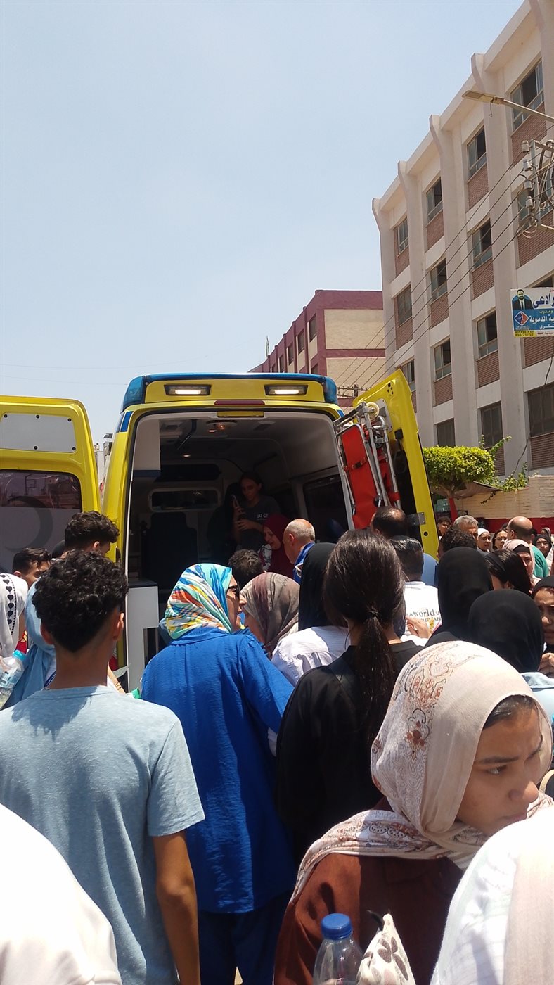 إغماءات بين طلاب الثانوية العامة بالدقهلية