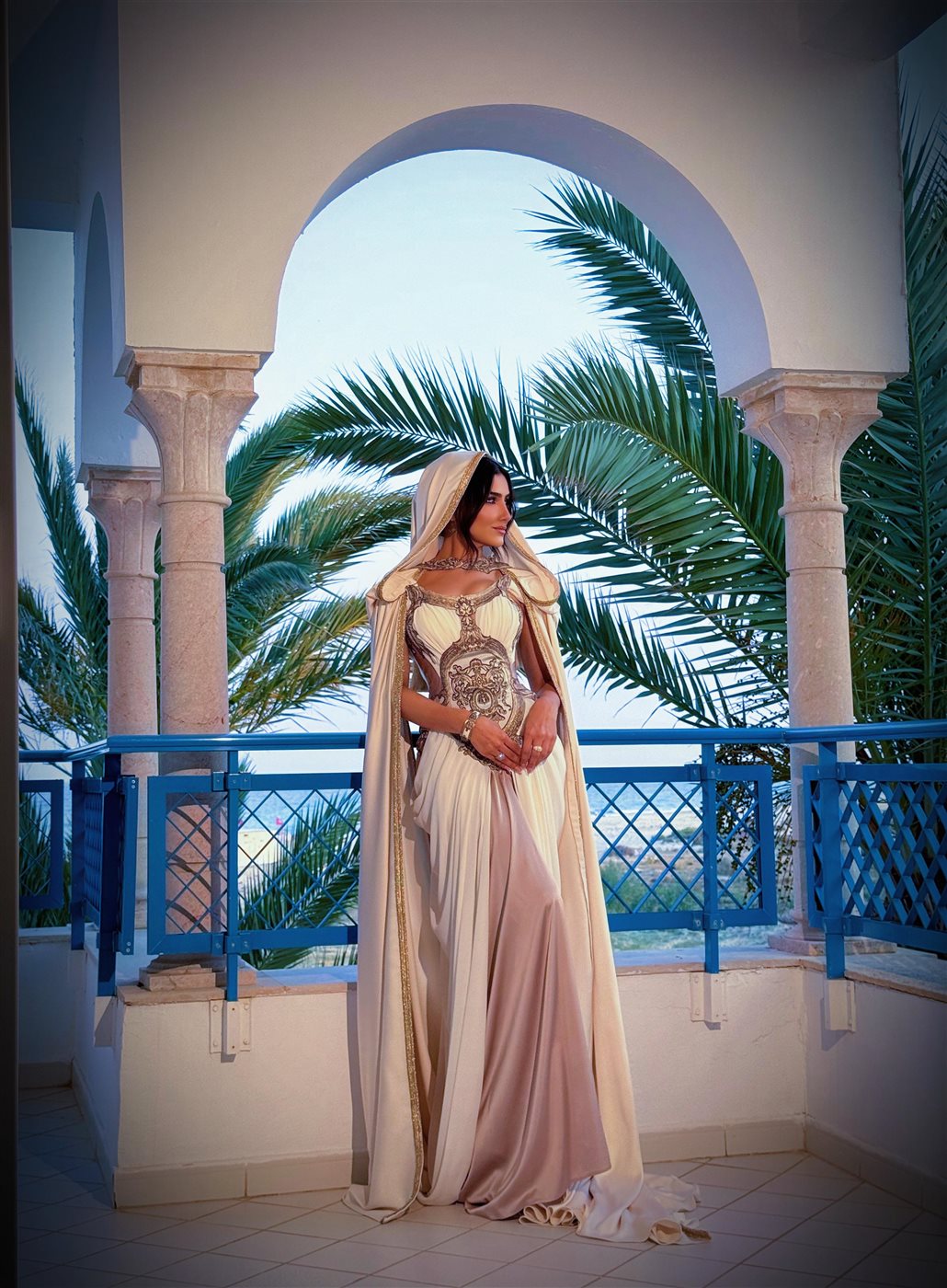 الفنانة مي عمر