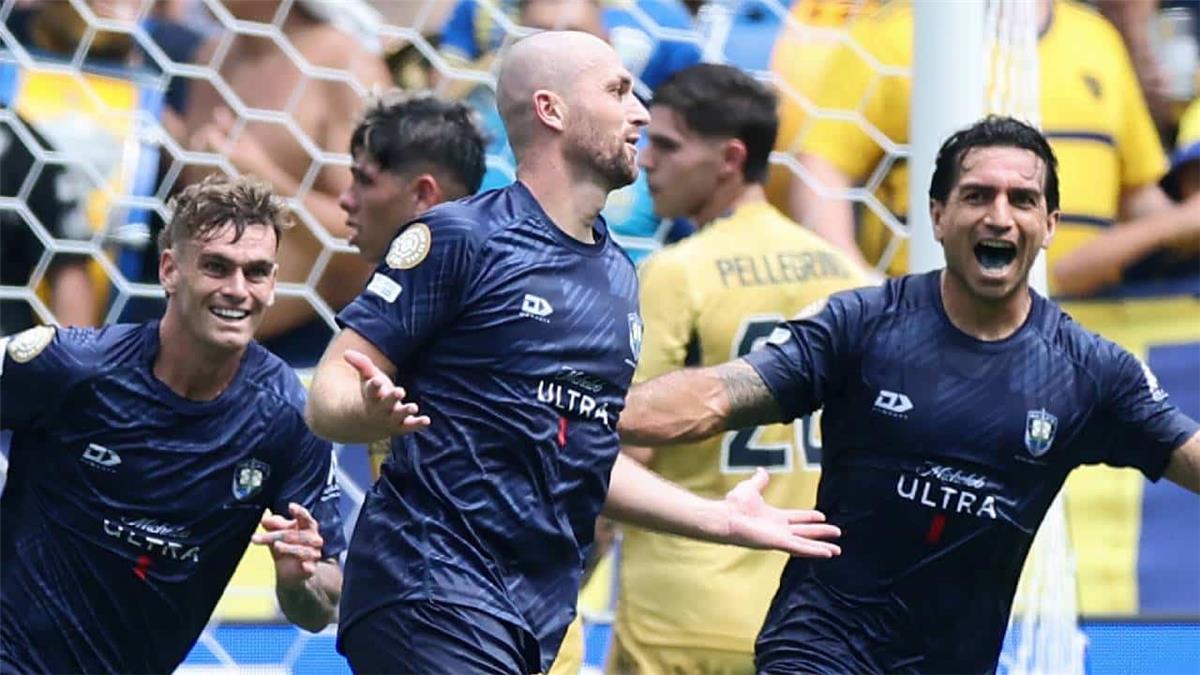 لحظة تسجيل جراي هدفه في كأس العالم للأندية