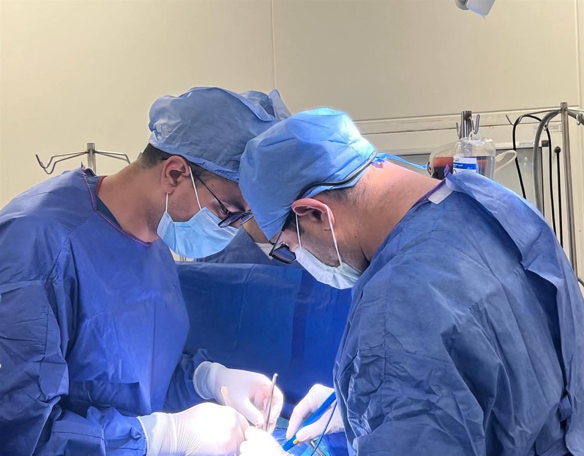 الطاقم الطبي بهيئة الرعاية الصحية ببورسعيد 