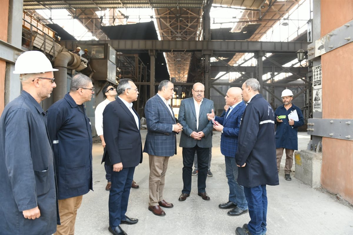 وزير الإنتاج الحربي خلال جولته