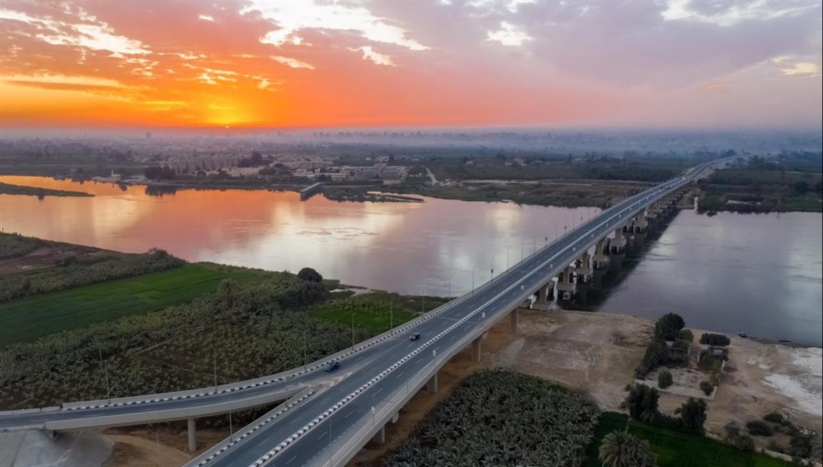 مشروعات الطرق والكباري في مصر