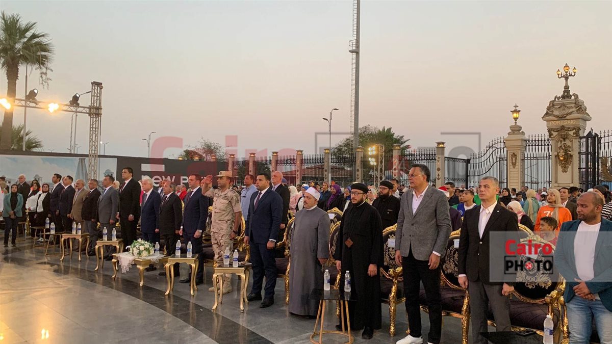 دقيقة حداد في أثناء بدء حفل&nbsp;بورسعيد بذكرى 30 يونيو