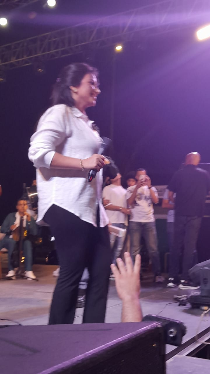 حمو بيكا ورحمة محسن وشحتة كاريكا يشعلون احتفالية فى حب مصر احتفالا بثورة 30 يونيو