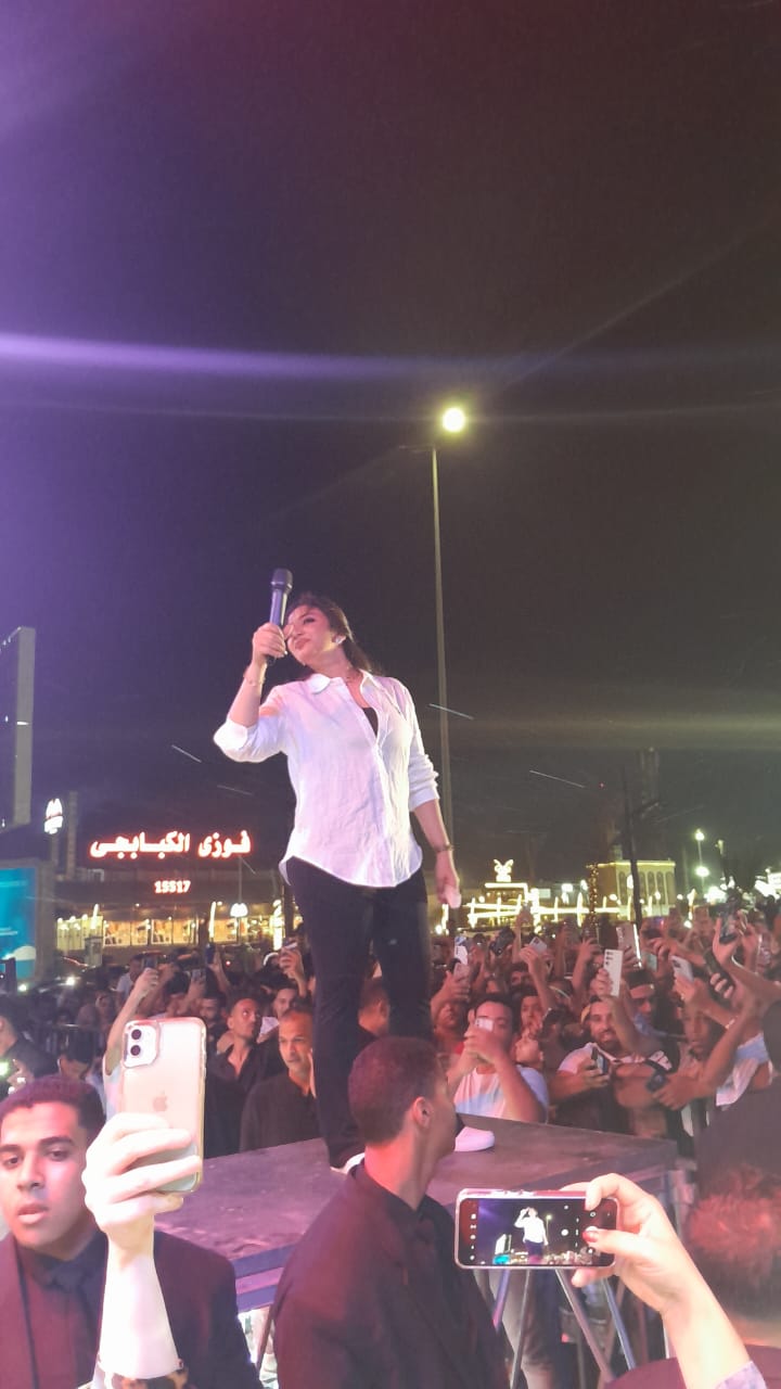 رحمة محسن وحمو بيكا في احتفالية 30 يونيو