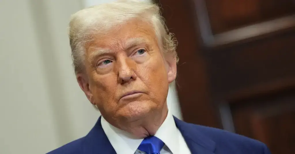 فتوى ضد ترامب تُعيد مشهد سلمان رشدي للواجهة