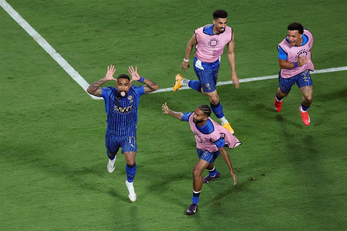 احتفال مالكوم بهدفه في مرمى مانشستر سيتي