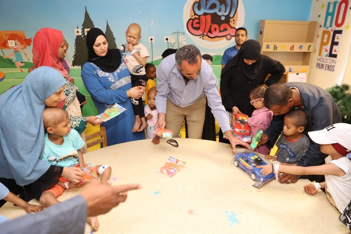 تعاون مصري امريكي لعلاج مرضى السرطان بالأقصر