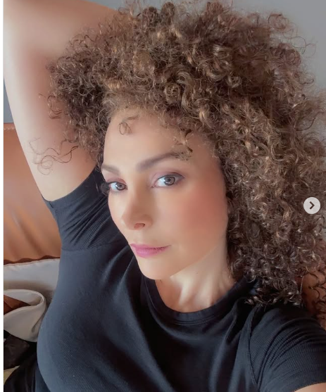 ارتدته في 2017 واعتزلت الغناء.. أمل حجازي تفاجئ الجمهور بظهورها بدون الحجاب