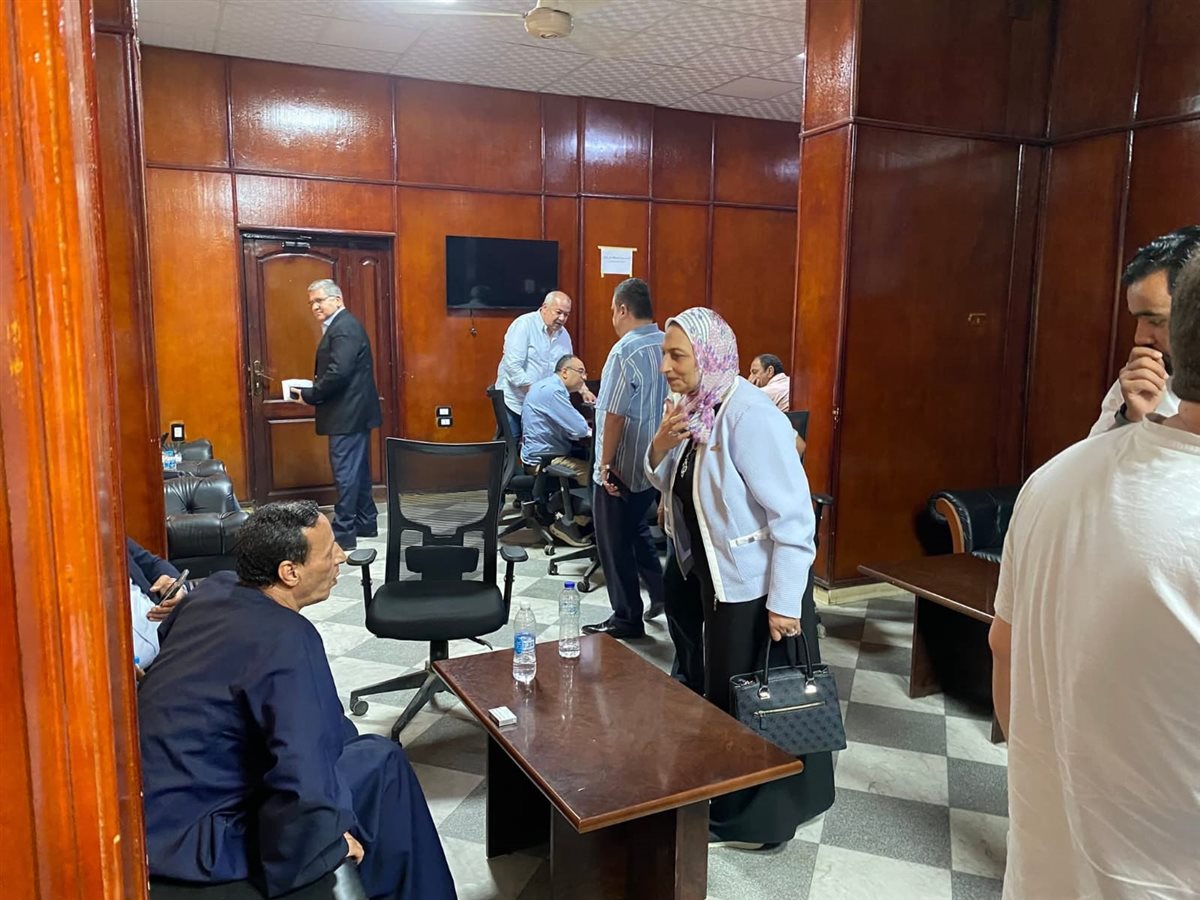 الكشف الطبي على المتقدمين لانتخابات مجلس الشيوخ بمستشفى الفيوم العام
