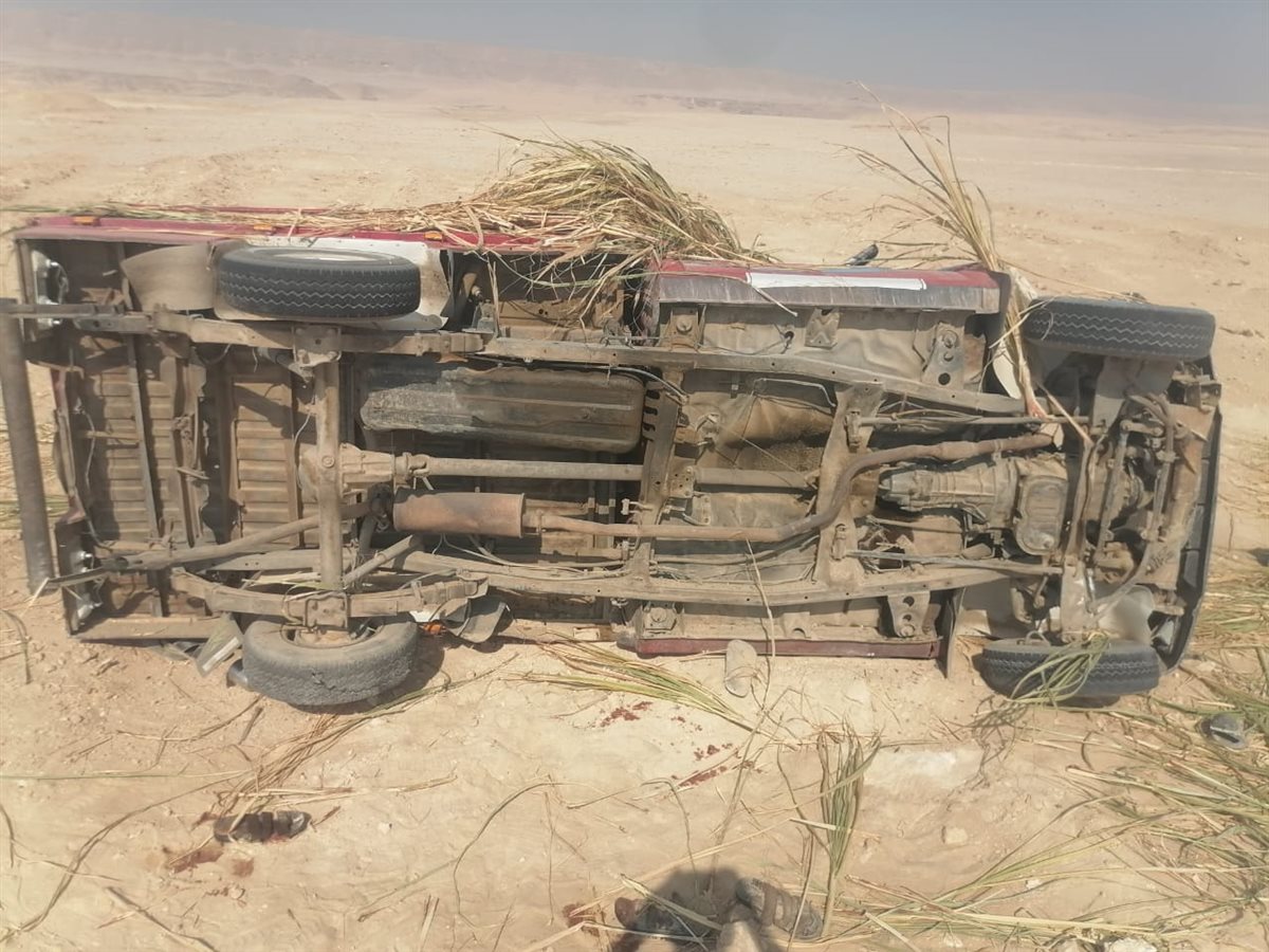 انقلاب سيارة ربع نقل محملة بالعمال بأسيوط