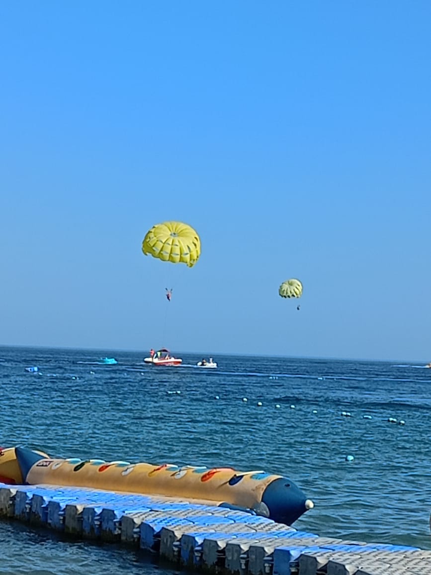 وقف رحلات الباراشوت في شواطئ شرم الشيخ 