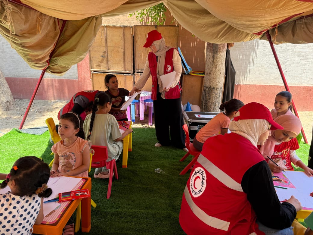  الهلال الأحمر يُطلق قافلة شاملة إلى قرية كفر السنابسة بالمنوفية 