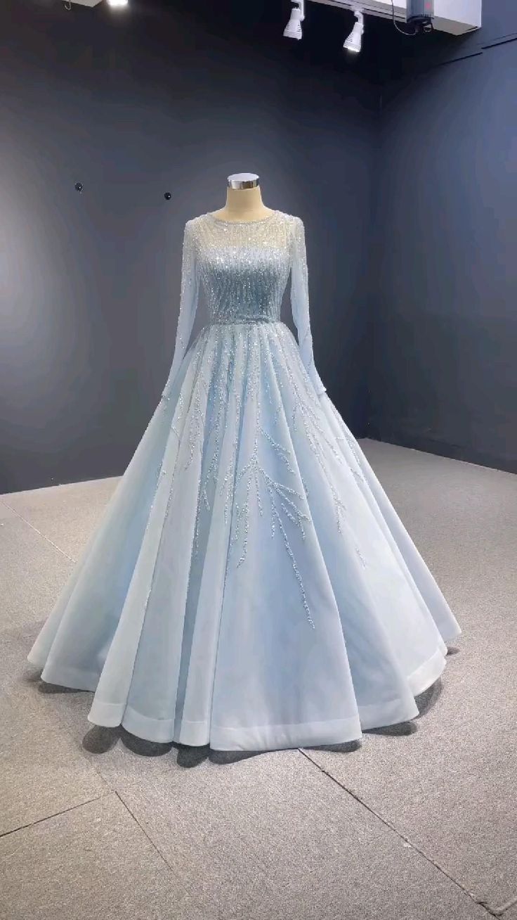 أجمل فساتين السهرة للمحجبات 2025