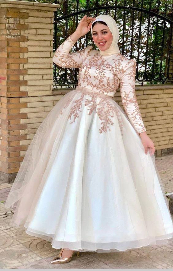 موضة فساتين السهرة للمحجبات 2025