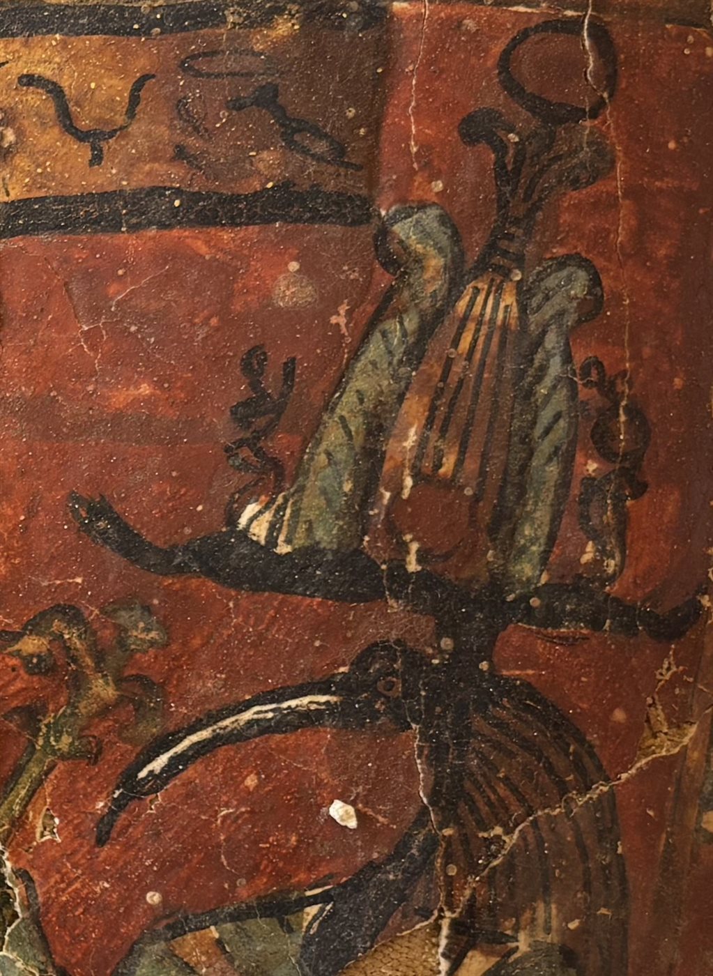  اكتشاف مقابر جديدة