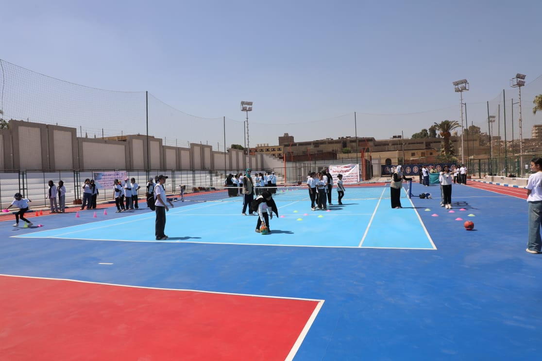 <strong>افتتاح منشآت رياضية</strong>
