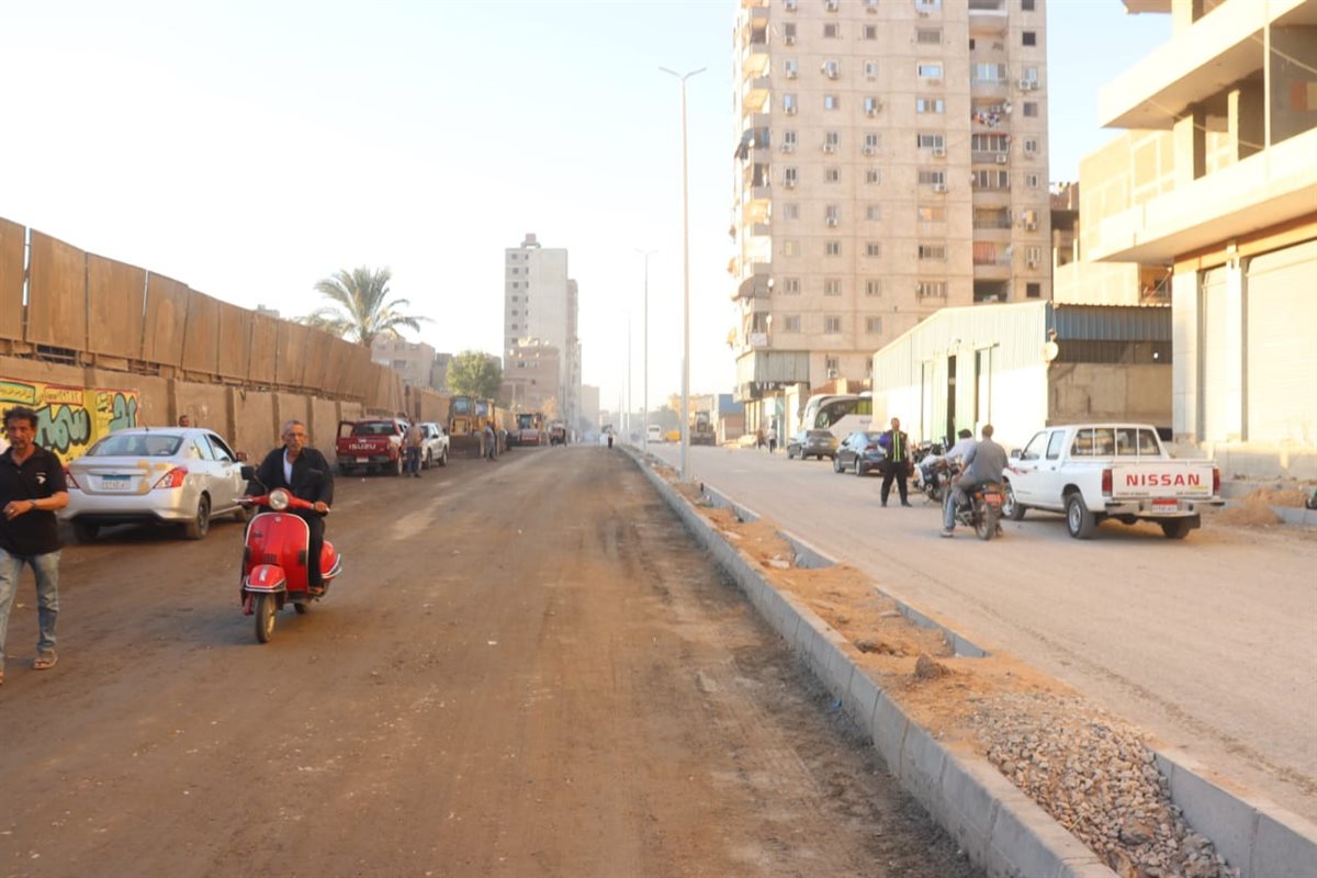 محافظ القليوبية يتفقد أعمال تطوير شارع نبوية موسى بشرق شبرا الخيمة