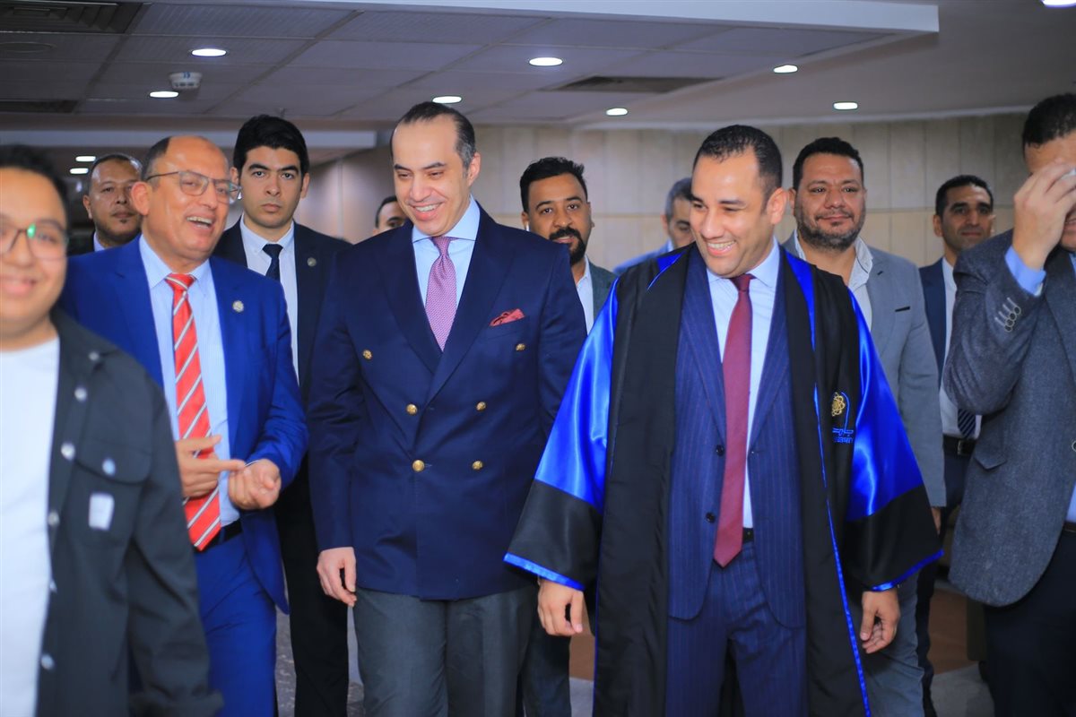 منح النائب أحمد علي درجة الدكتوراه في العلوم السياسية بتقدير امتياز