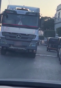 القبض على سائق نقل سار عكس الاتجاه بطريق بالدقهلية 