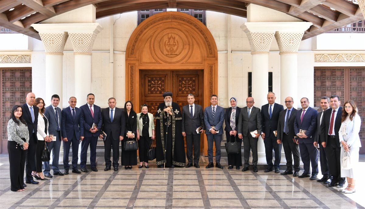 البابا تواضروس الثاني يستقبل عددًا من السفراء المصريين