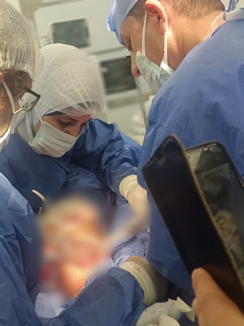 وكيل صحة سوهاج يوفد فريقًا طبيًا من المستشفى العام لمتابعة مصابي حادث جهينة