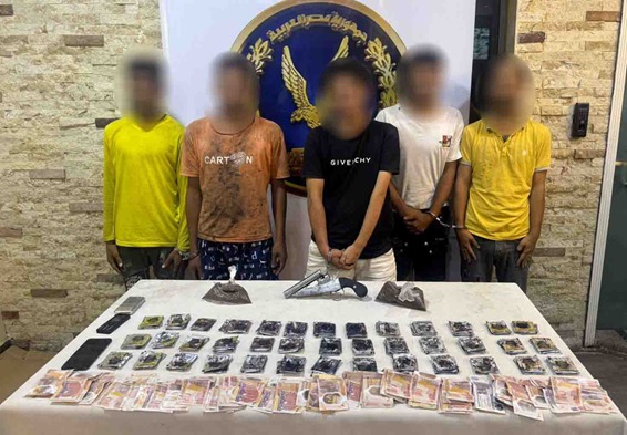 المتهمين والمضبوطات 