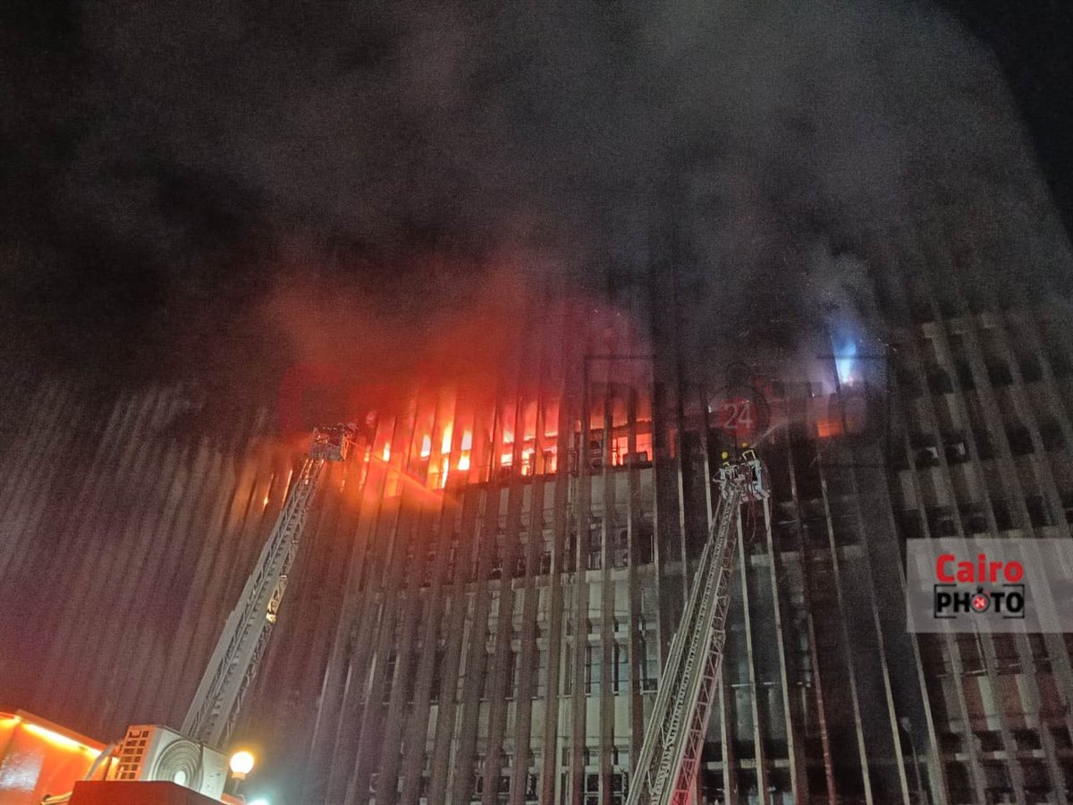  تجديد النيران في حريق سنترال رمسيس