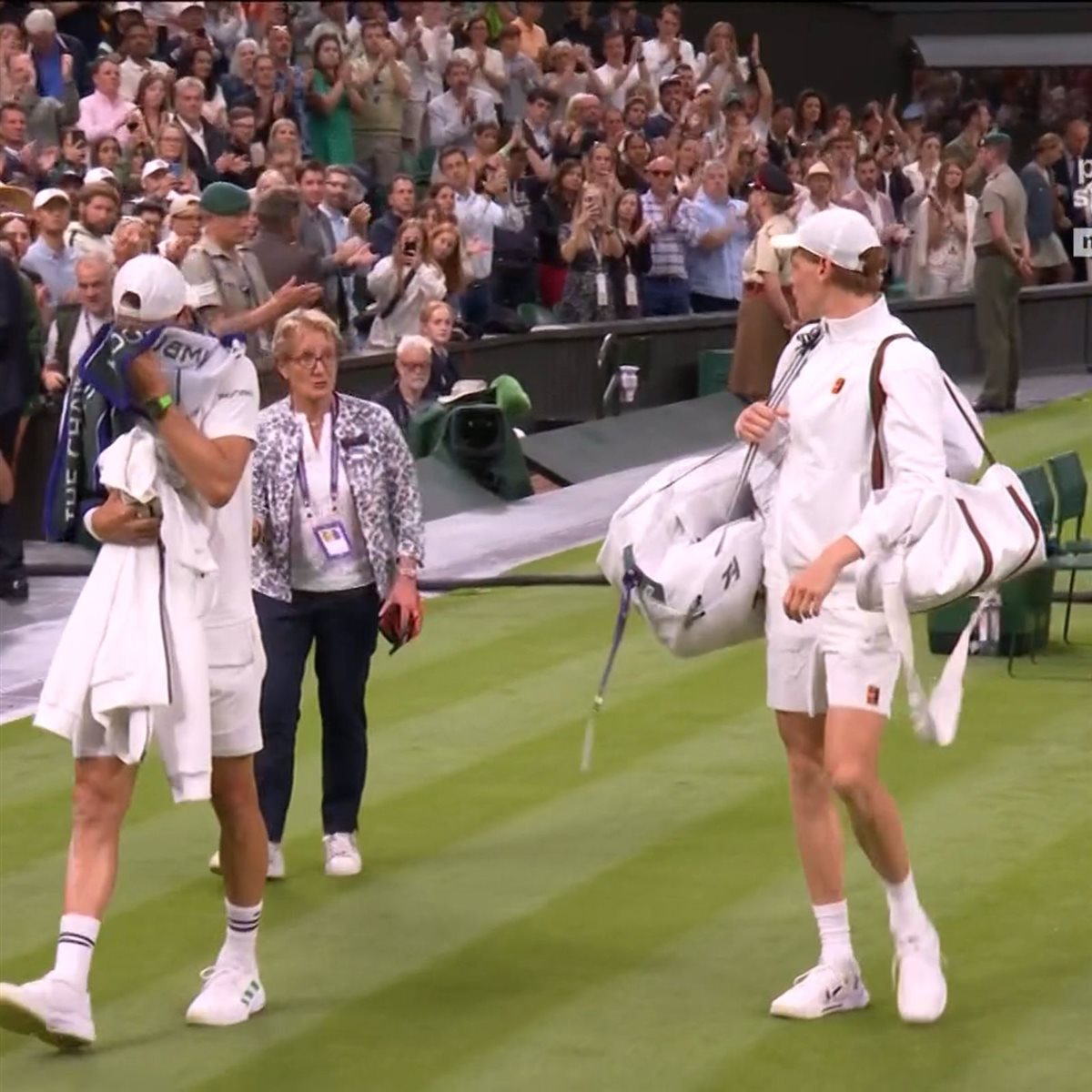 بسبب إصابة قوية.. ديميتروف يودّع ويمبلدون بالدموع رغم تقدمه على المصنف الأول عالميًا