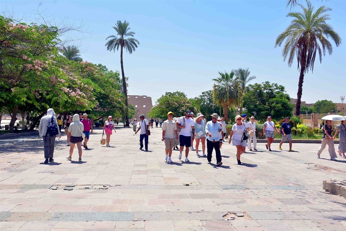 محافظ الأقصر وجولة تفقدية