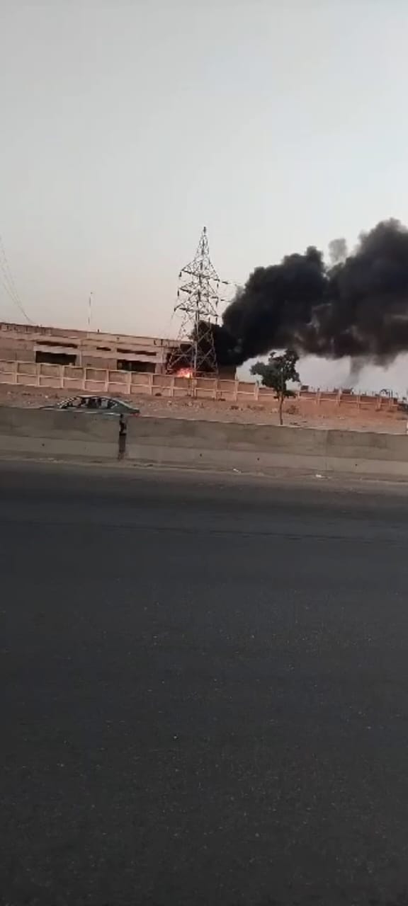 حريق بمبنى تابع لشركة كهرباء مدينة العاشر من رمضان