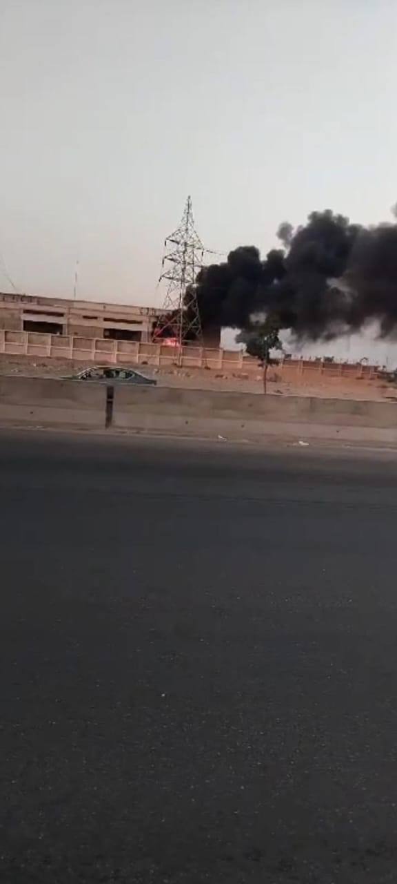 حريق بمبنى تابع لشركة كهرباء مدينة العاشر من رمضان