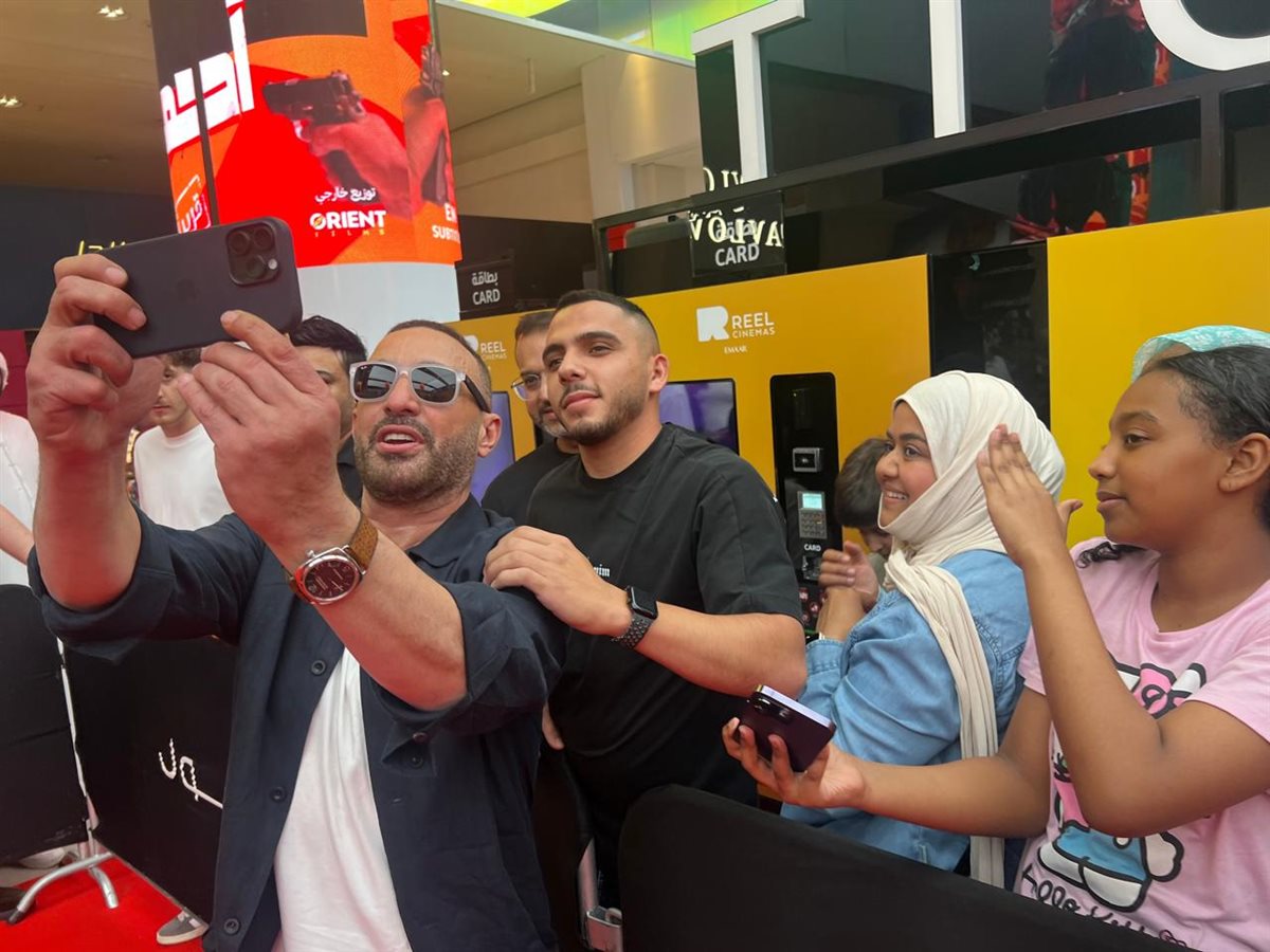 جمهور الامارات مع أحمد السقا