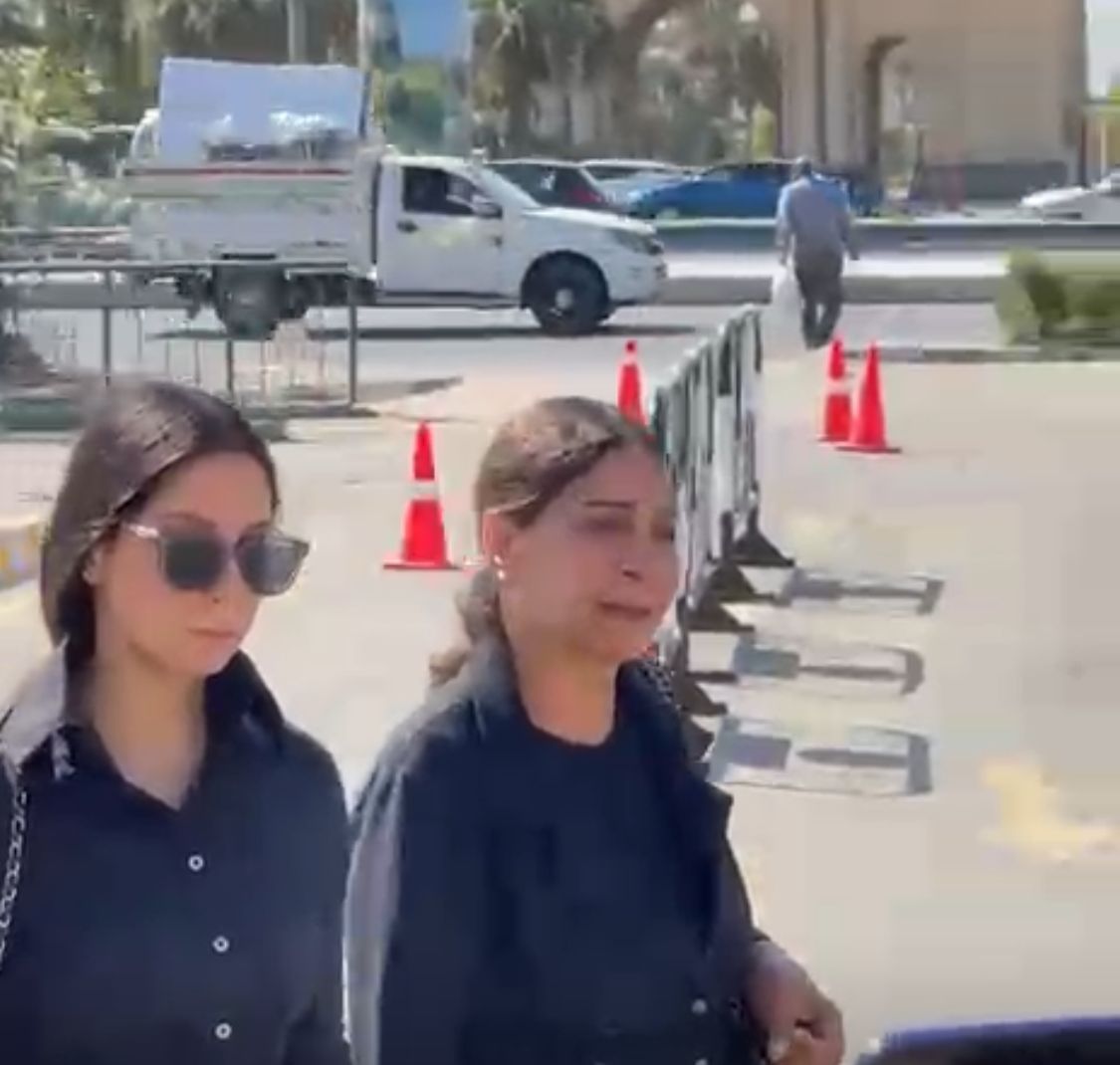 عفاف مصطفى في تشييع جنازة سامح عبد العزيز