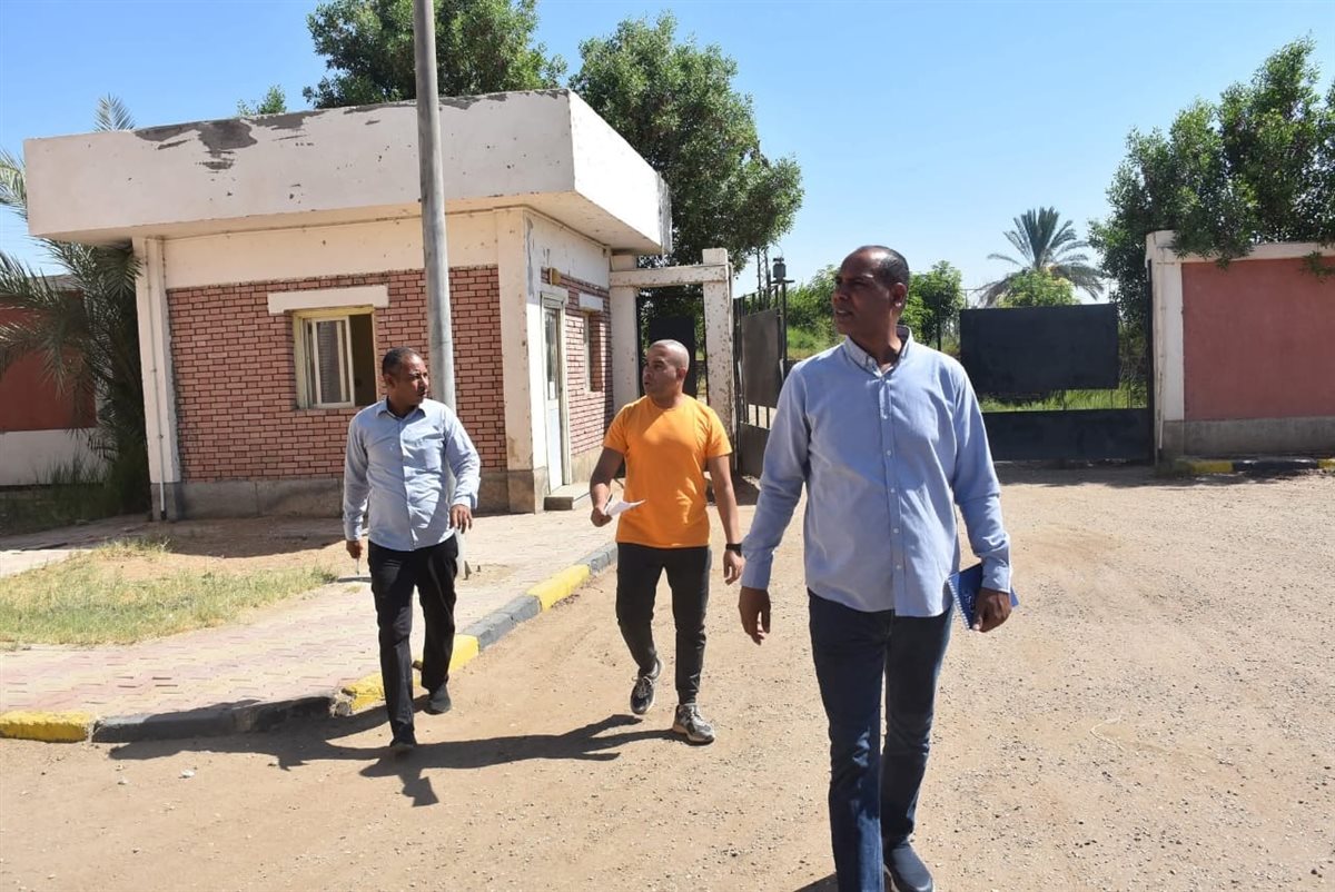 جولة تفقدية لرئيس مياة الشرب والصرف الصحى بالأقصر