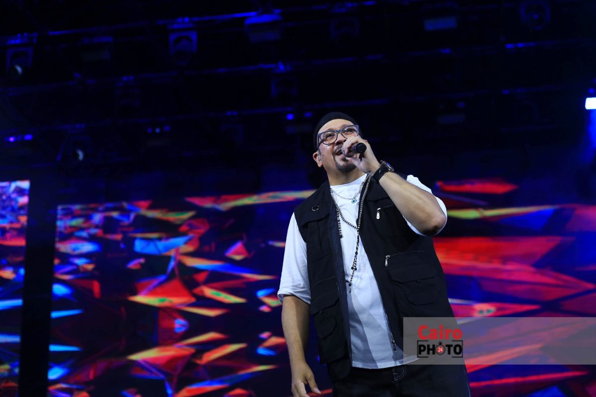 هشام عباس في افتتاح مهرجان المسرح الروماني